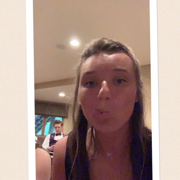 Meet your Posher, Olivia - Picture 1 of 1